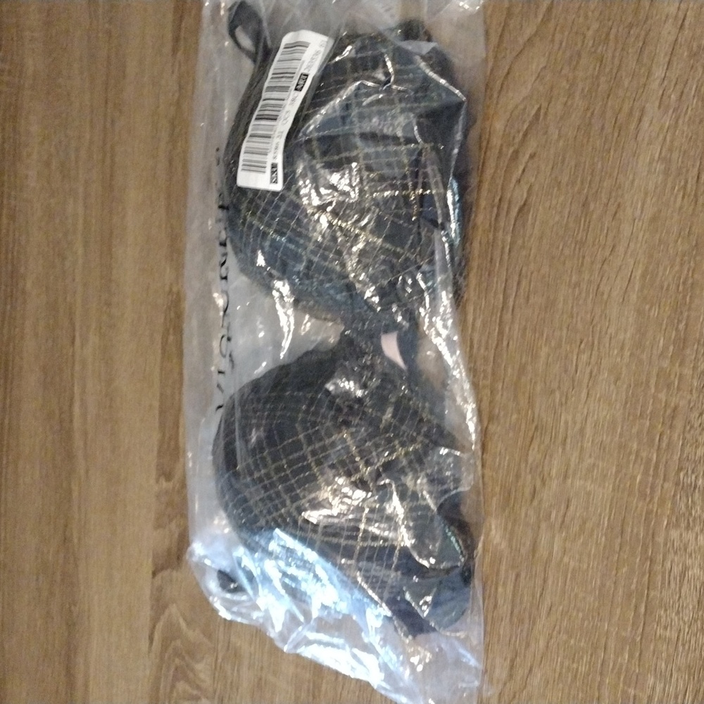 VS bra - NWT